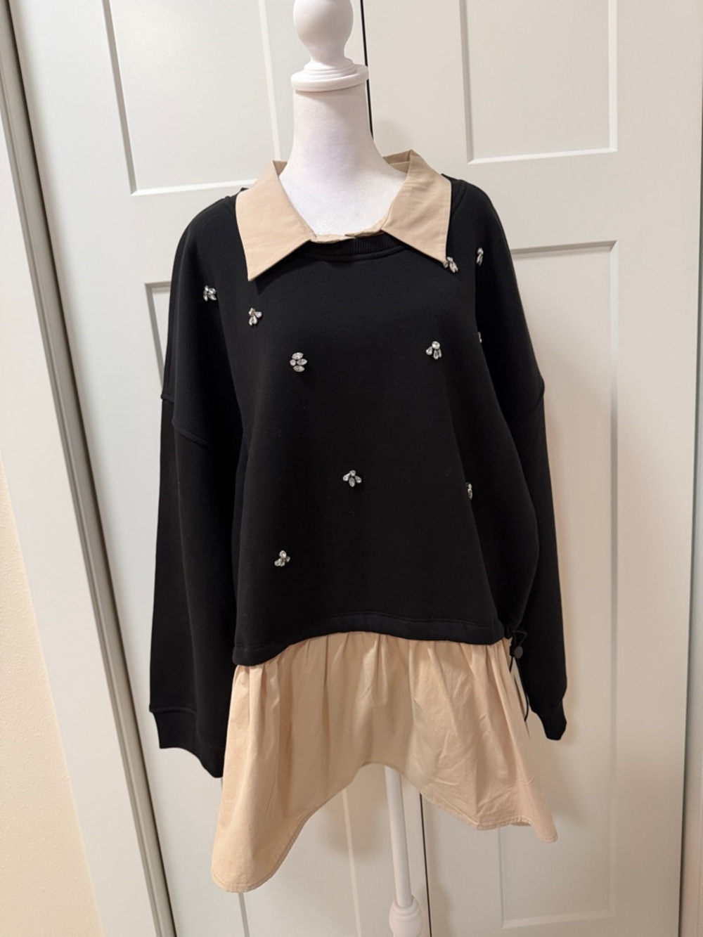 Black Sweatshirt with Beige Collar and Hem. With Rhinestones on the front